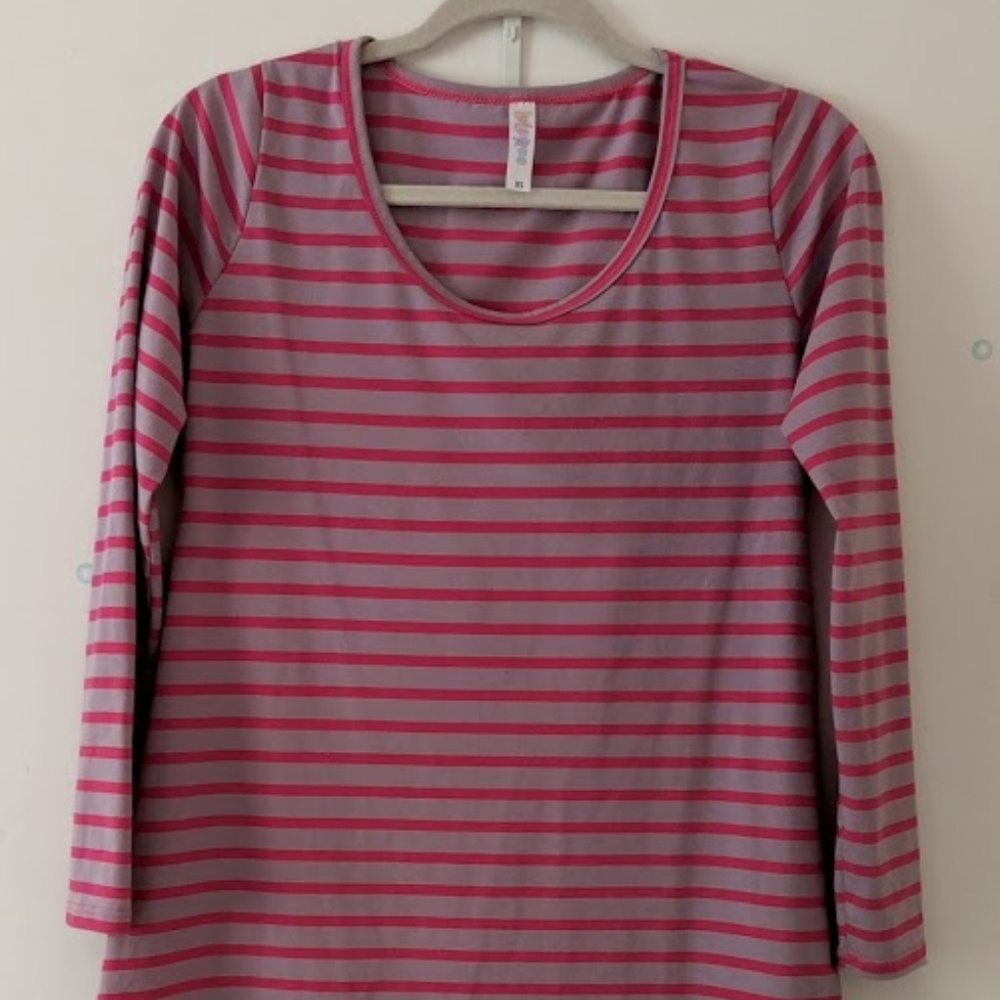 LulaRoe Long Sleeve Lynnae Shirt